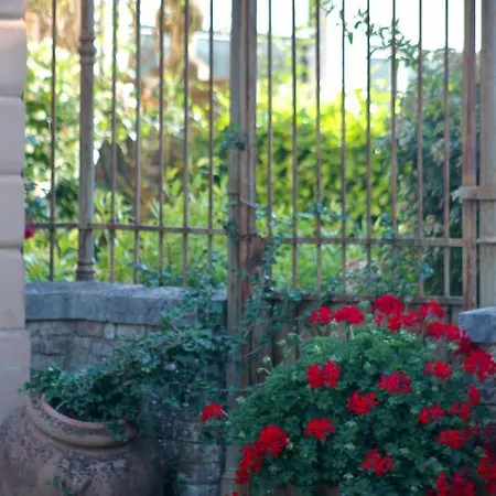 Villa Sant'Andrea Bed & Breakfast 4*