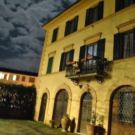 Villa Sant'Andrea Bed & Breakfast 4*