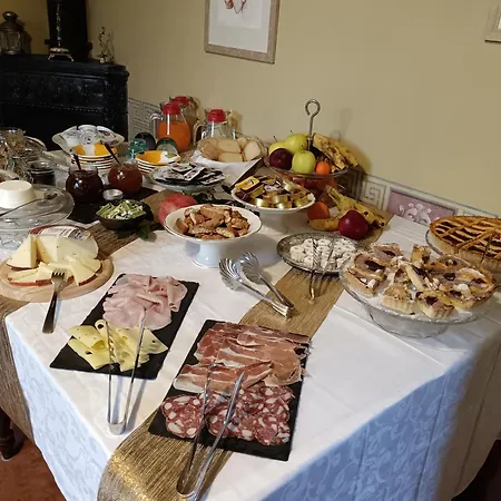 Alojamento de Acomodação e Pequeno-almoço Sant'andrea Siena